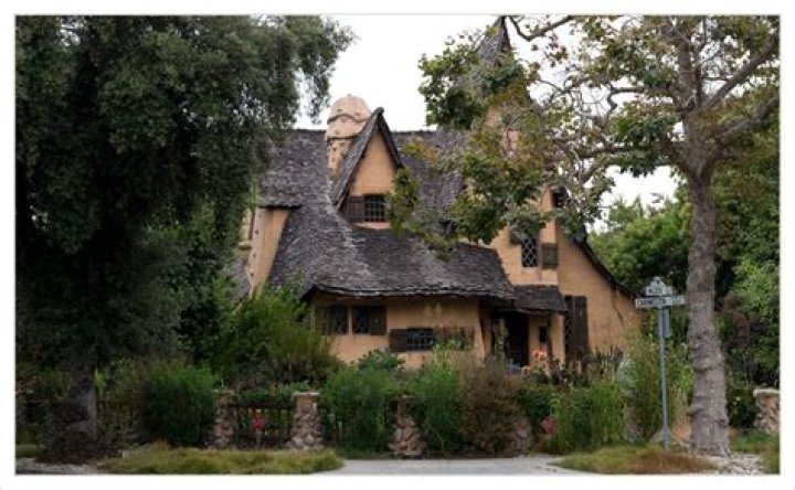Spadena House, The Witch's Cottage In The Middle Of Beverly Hills