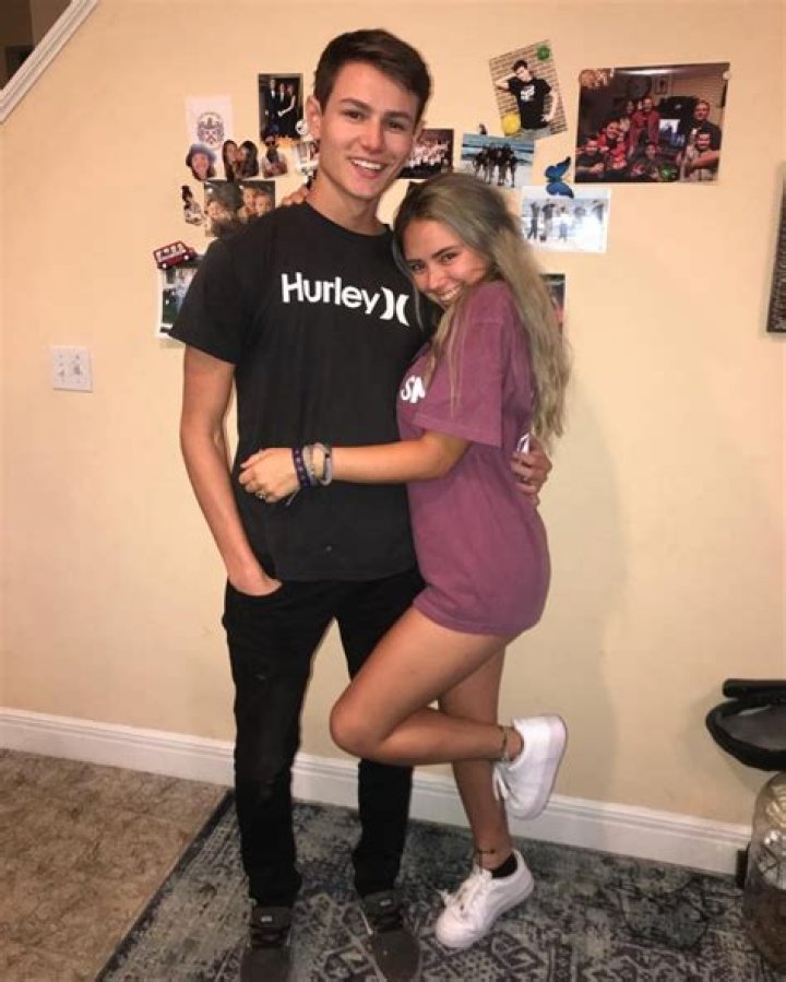 Sydney McGee Bio | Age, Wiki, Net worth, Height, Boyfriend and Breakup|