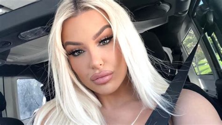 Tana Mongeau Can’t Believe How ‘Fat’ Her ~Assets~ Are in Hilarious Quarantine Tanning Clip