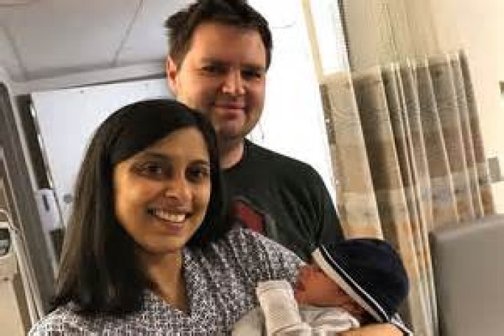 Who is Arulselvi Vivek? Wiki, Age, Bio, Children & Facts about Vivek's Wife