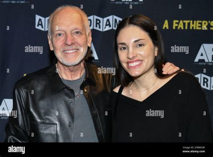 Who Is Barbara Gold? Wiki, Age, Family, Kids, Net Worth & Facts About Peter Frampton's Ex-Wife
