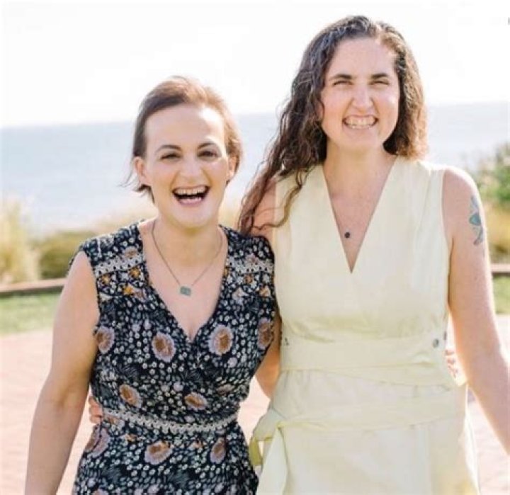 Who is Elisabeth Finch? Biography, Wiki, Net Worth, Age, Husband, Kids, Parents, Family & More