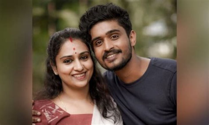 Who Is Madhav Suresh? Wiki, Age, Wife, Family, Height, Caste, Education & BIO