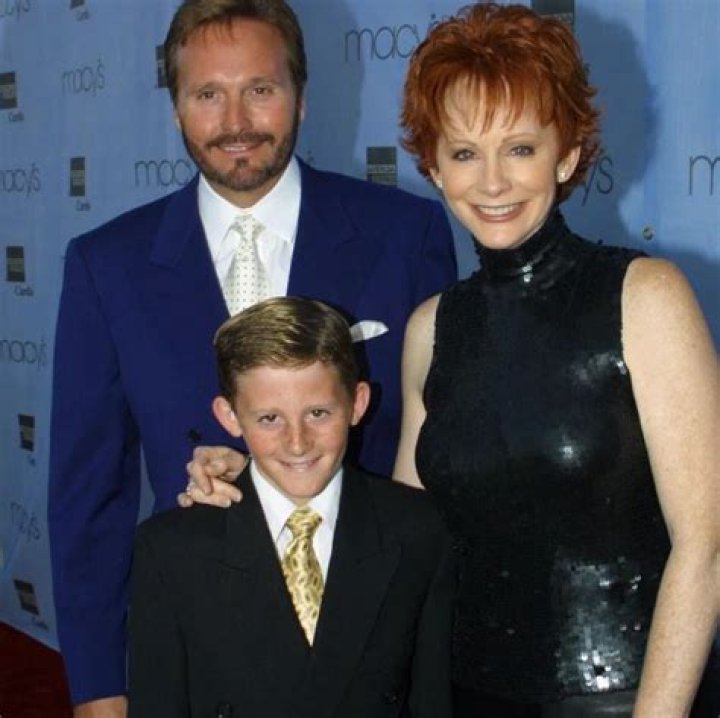 Who is Narvel Blackstock? Wiki, Bio, Age, Wife, Family & Facts