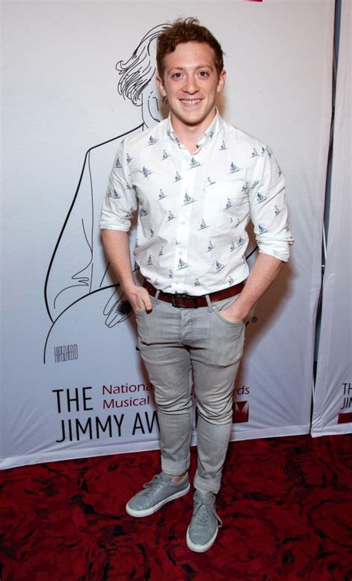 ‘Wicked’ Star Ethan Slater Is a Family Man! Get to Know His Parents, Wife and Kid