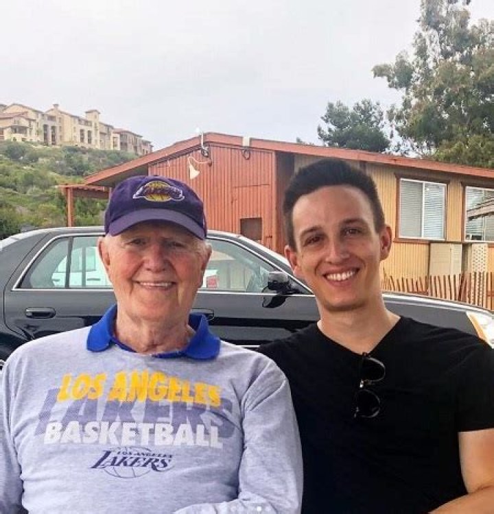 Wiki, Biography, Age, Wife, Parents, Children, Death Reason, Net Worth & More