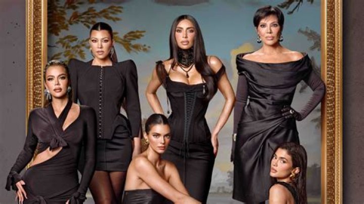 You’re Probably Taller Than Most of the Kardashian Sisters — Here’s How They Measure Up